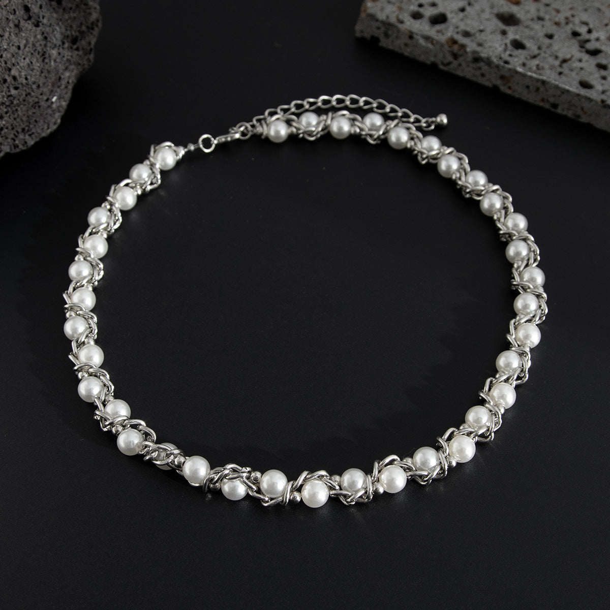 Silver-Plated Artificial Stones Beaded Necklace