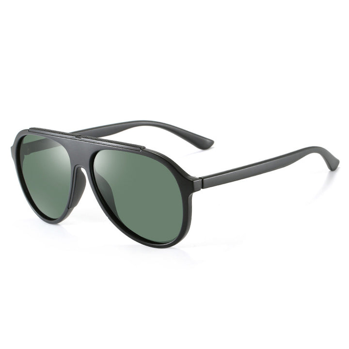 Men Round Sunglasses With Polarised and UV Protected Lens M1133308C