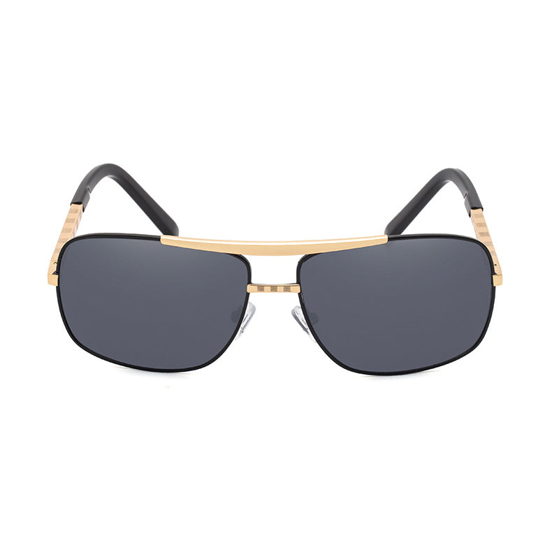 Men Metal Aviator Sunglasses With UV Protected Lens
