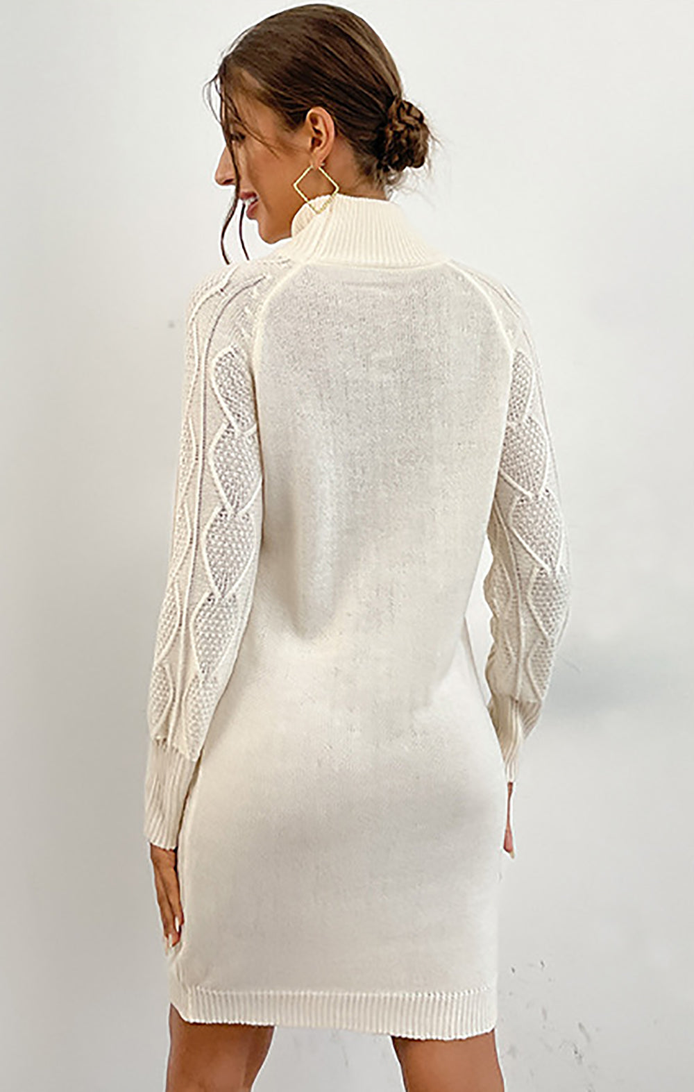 Embroidered Keyhole Neck Batwing Sleeve Jacquard Bodycon Dress