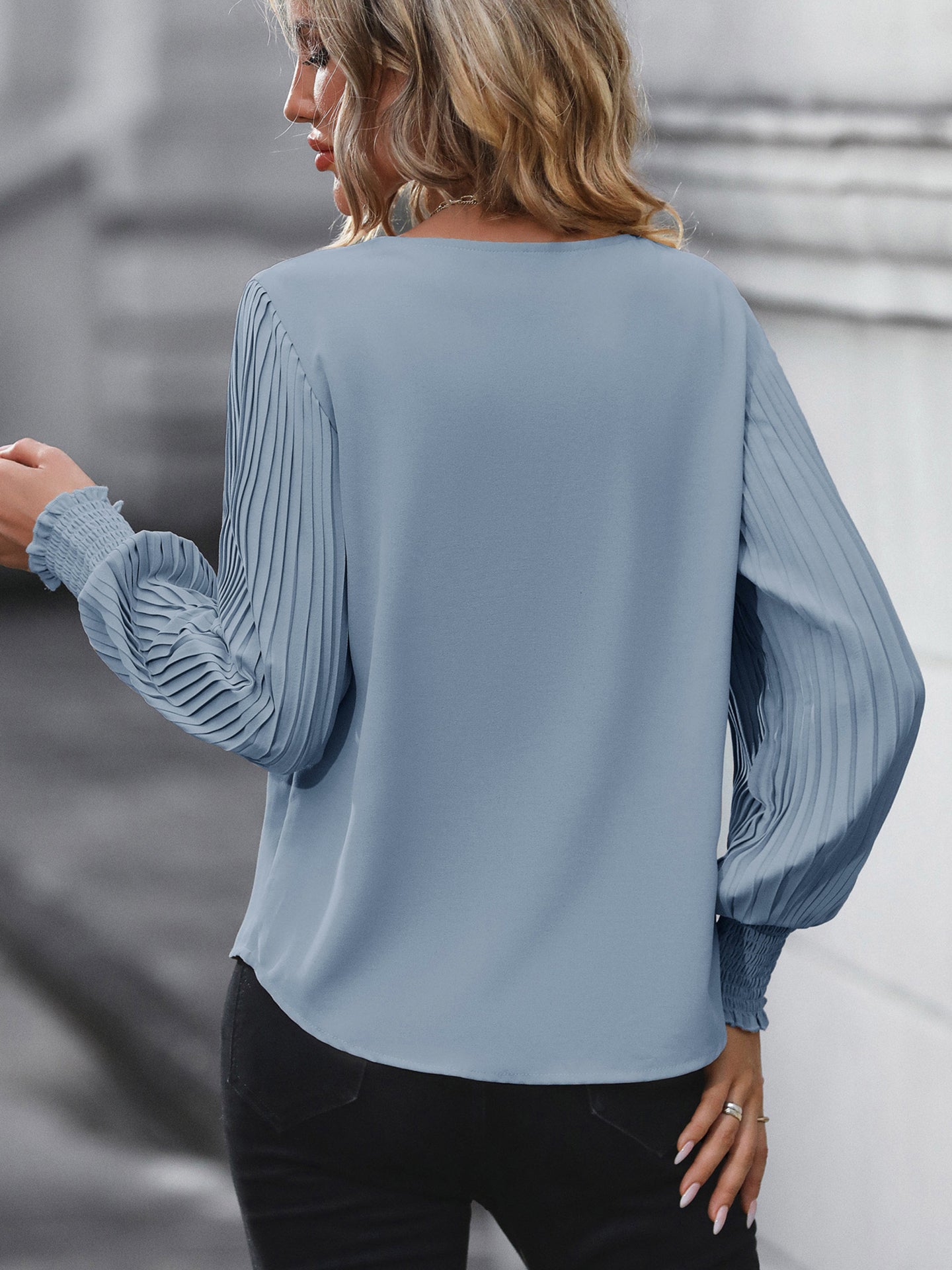 Women Solid V-Neck Top