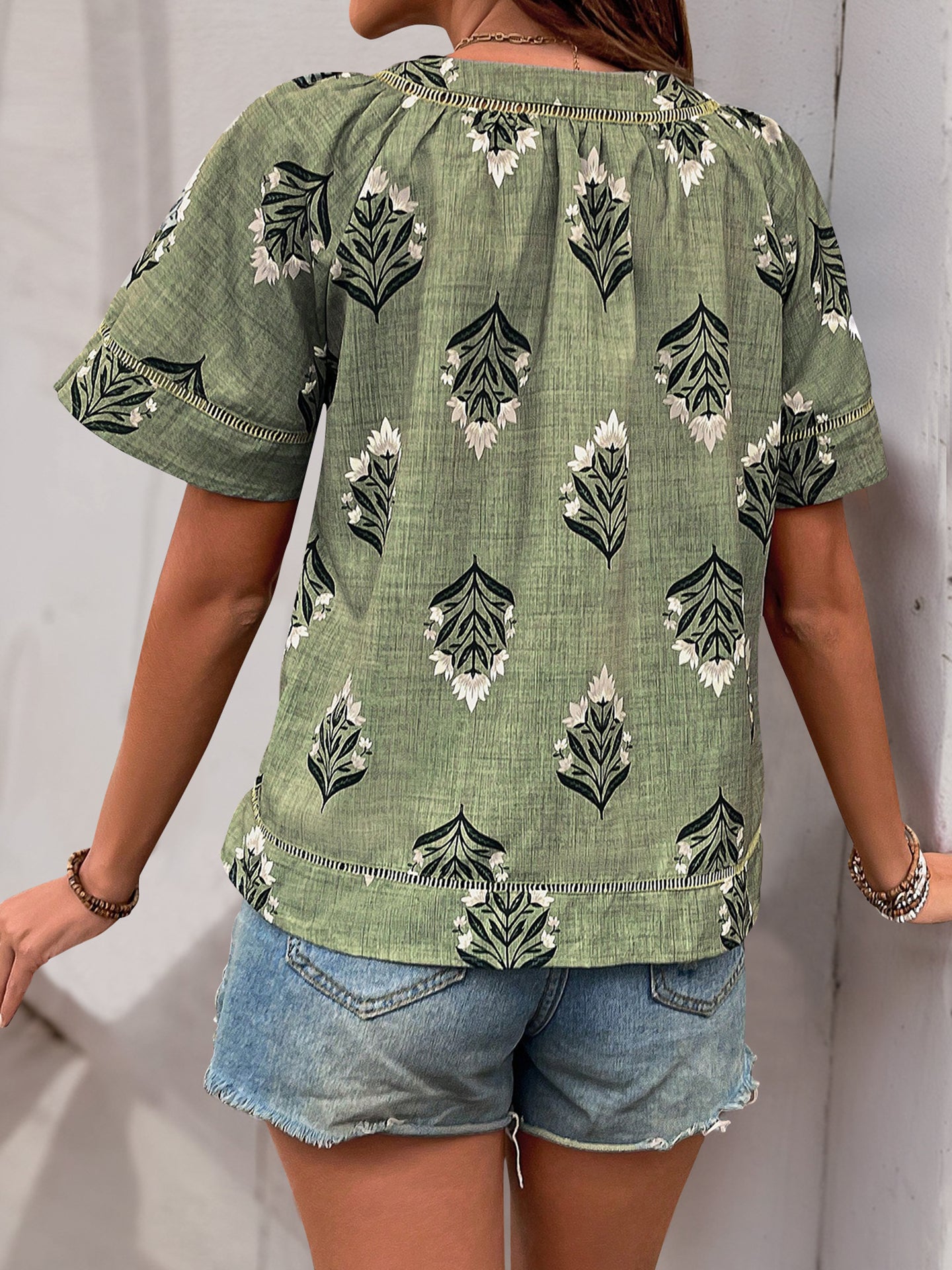 Floral Printed V Neck Puff Sleeves Regular Top