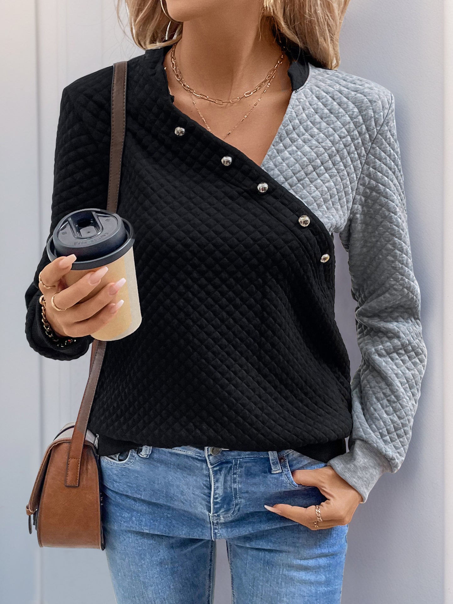 Women V-Neck Long Sleeves Applique Peplum Top