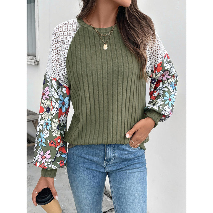 Women Colourblocked Sweatshirt With Lace Work