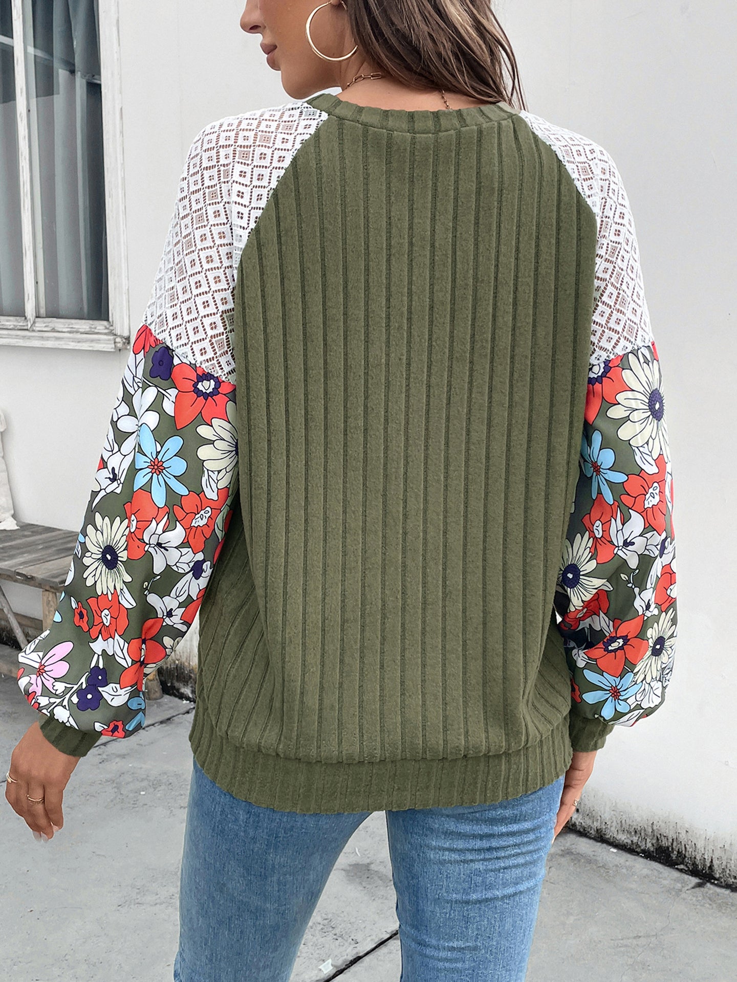 Women Colourblocked Sweatshirt With Lace Work