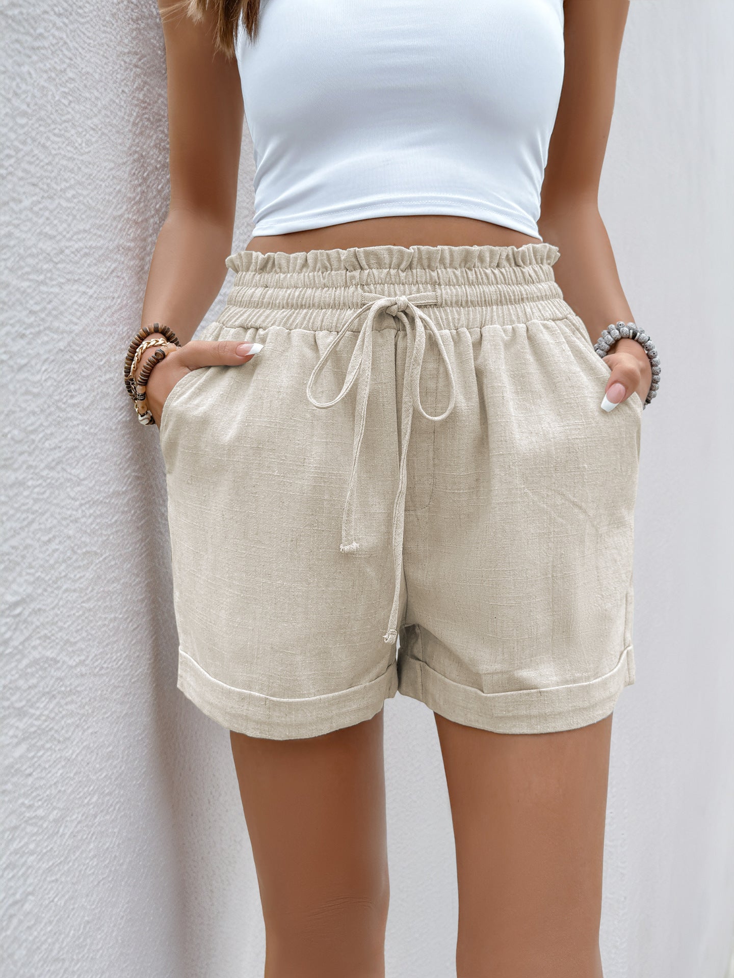 Women Solid Mid-Rise Regular Shorts