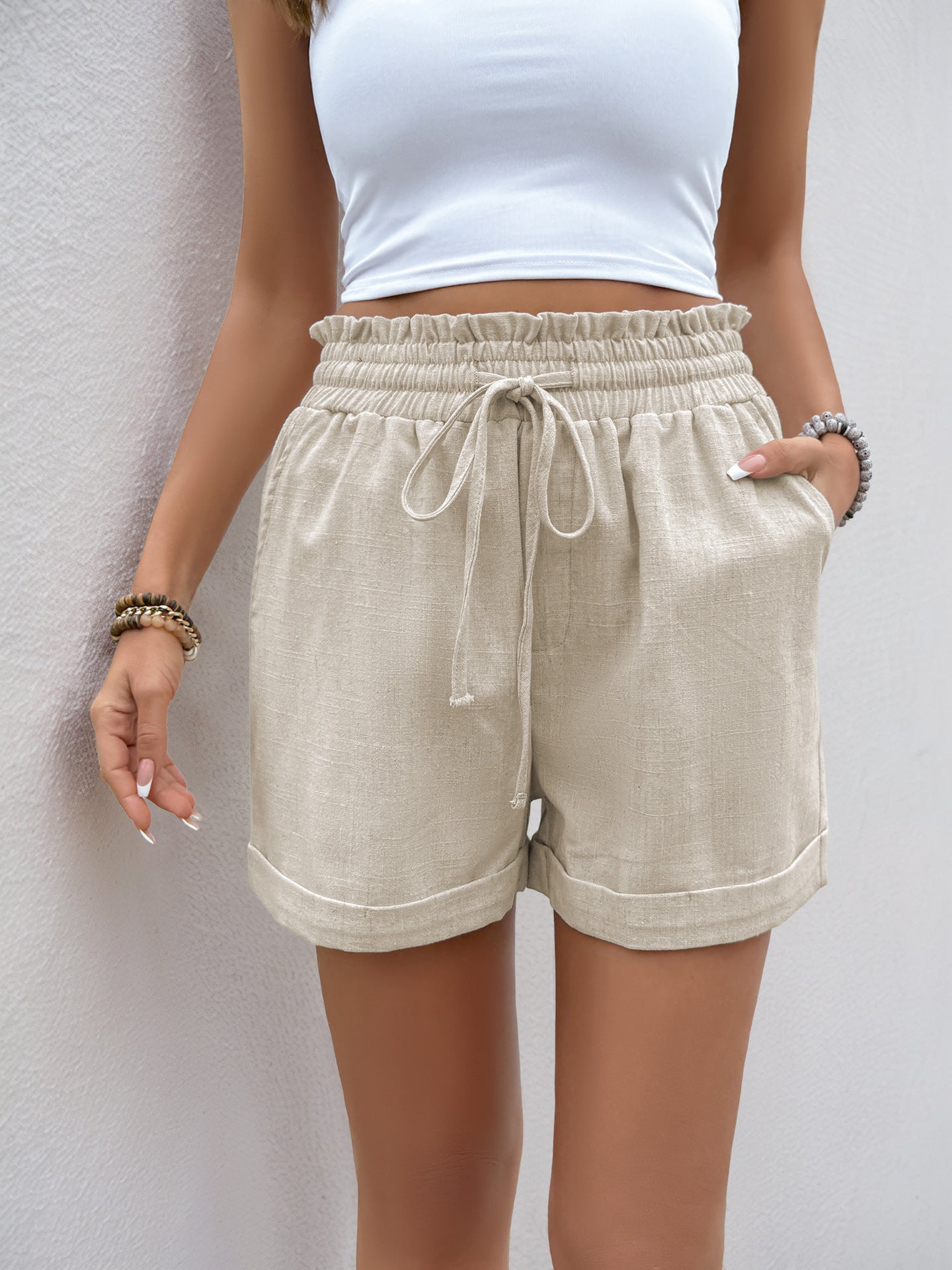 Women Solid Mid-Rise Regular Shorts
