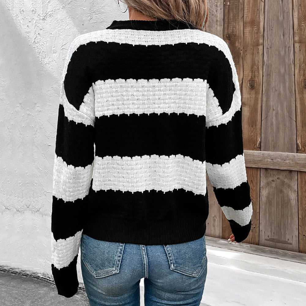 Women Colourblocked Pullover Sweaters