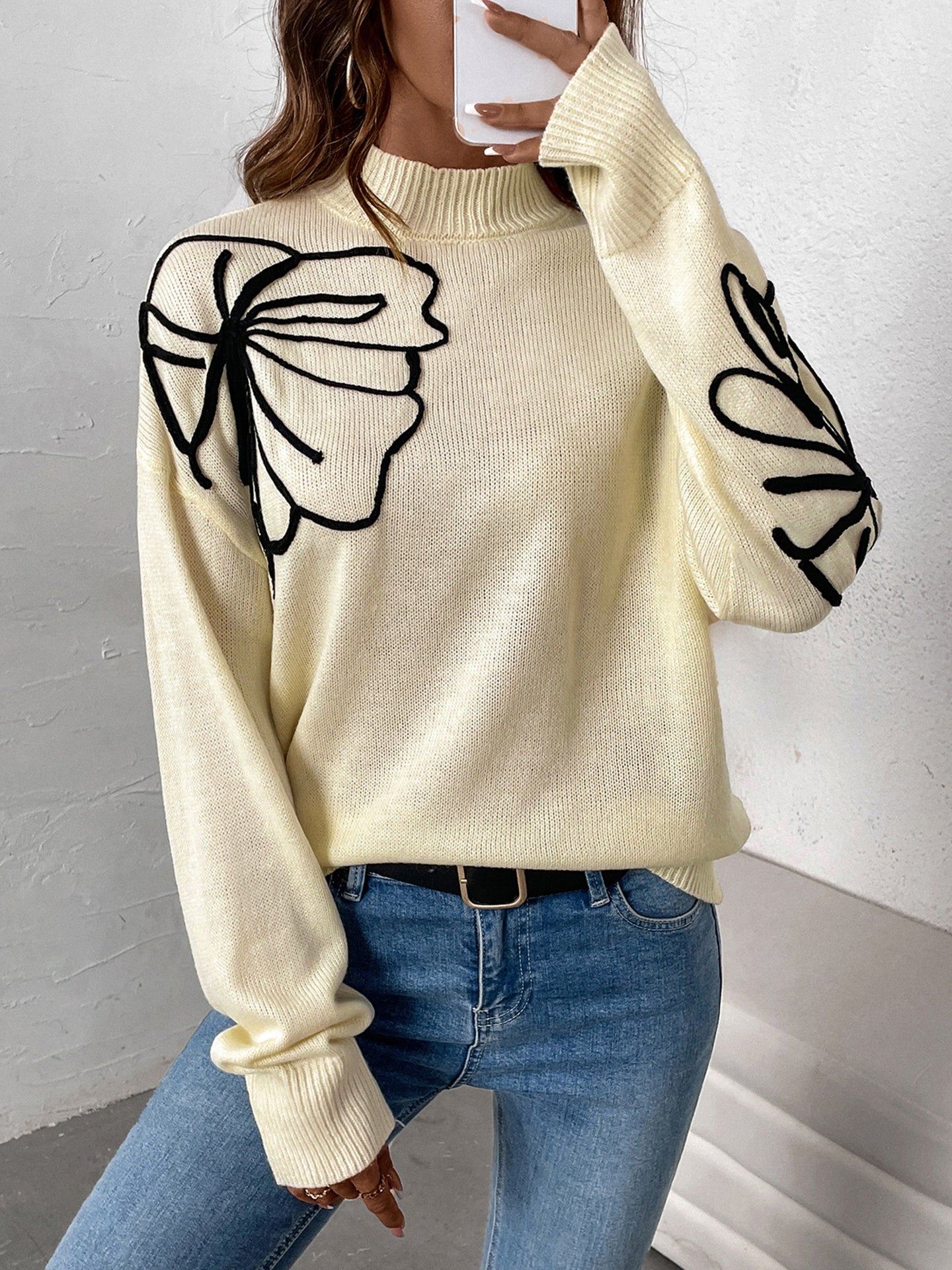Women Embroidered Sweatshirt