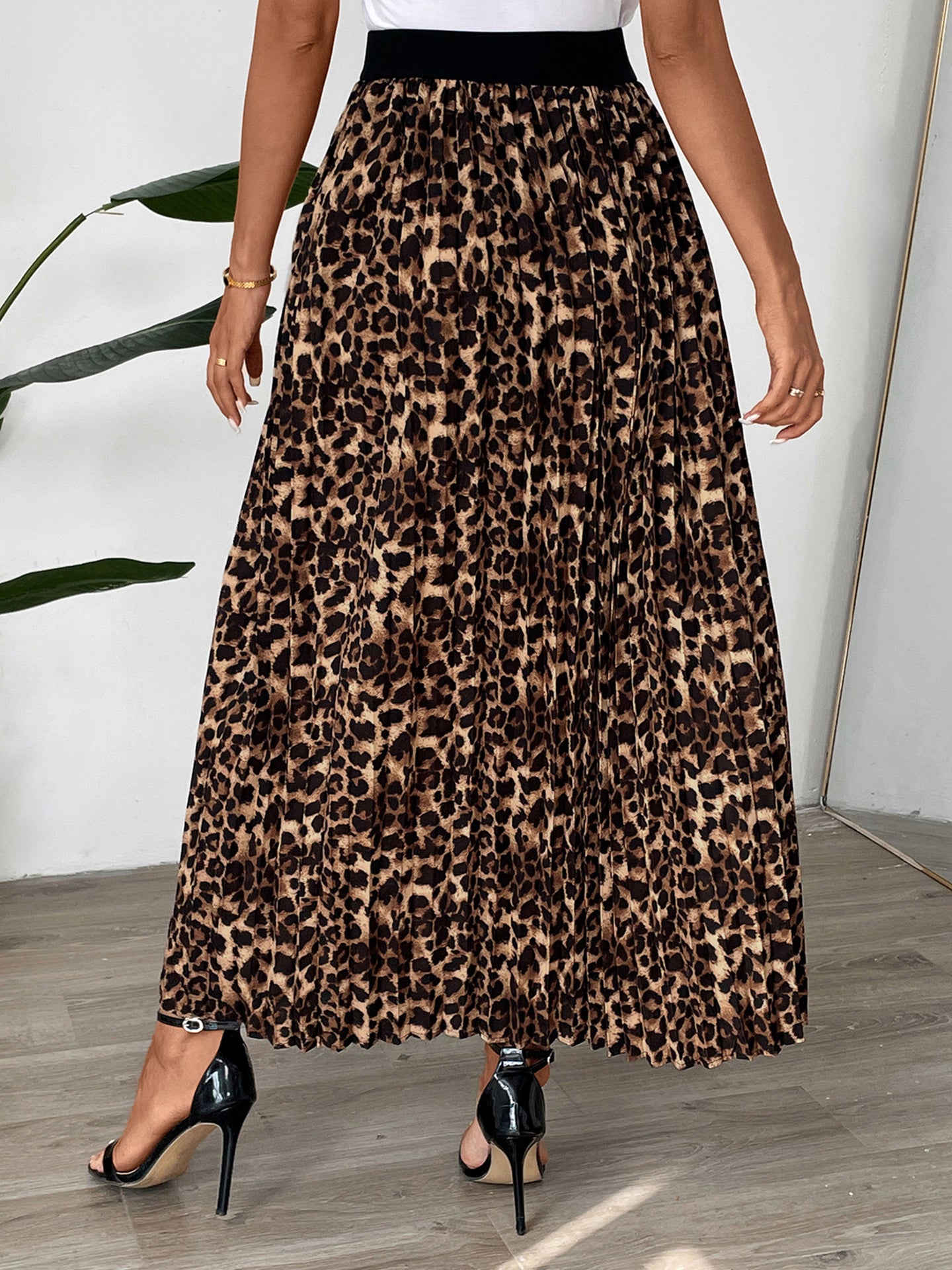 Women Animal Printed Gathered Maxi Skirt