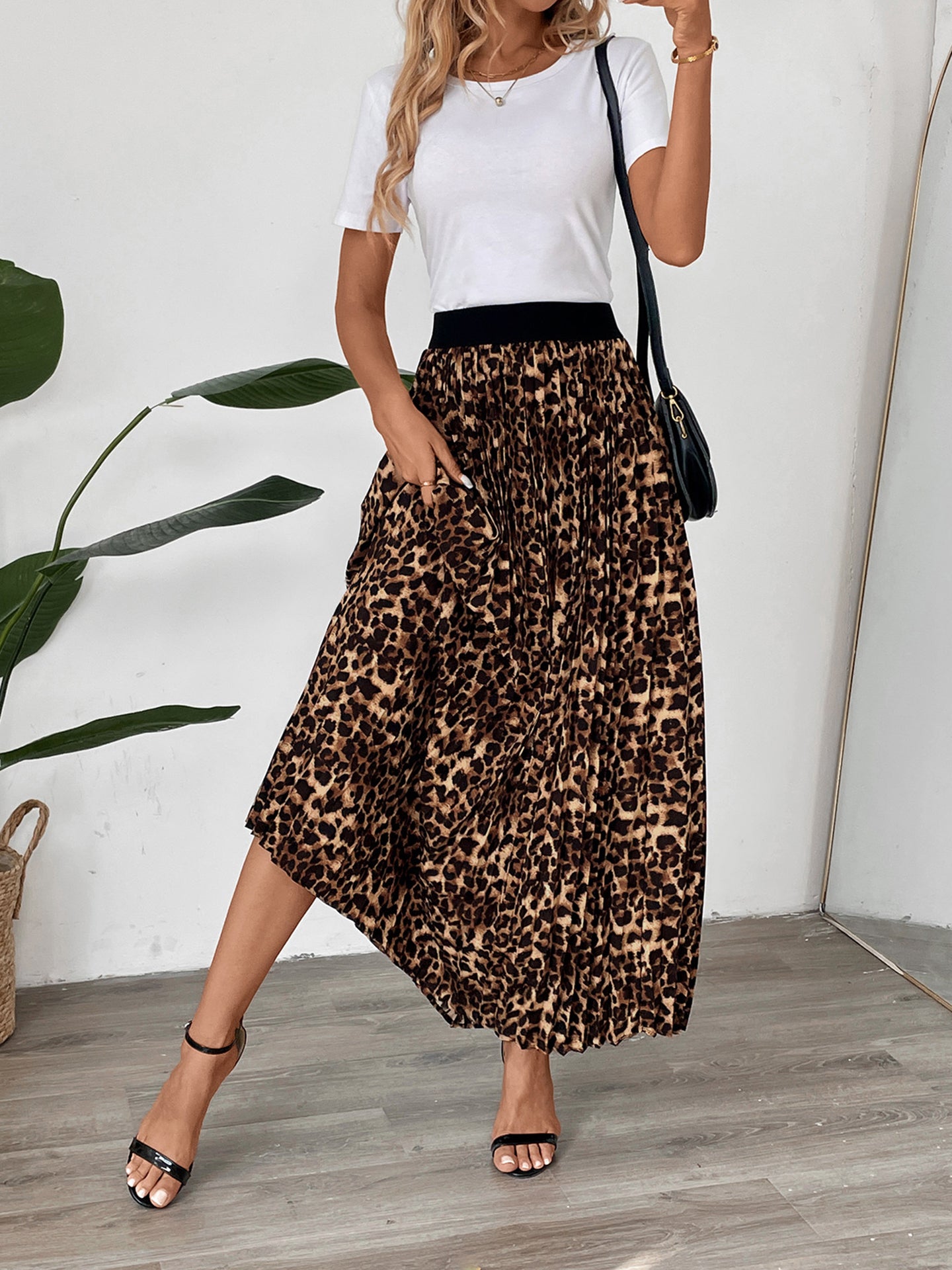 Women Animal Printed Gathered Maxi Skirt