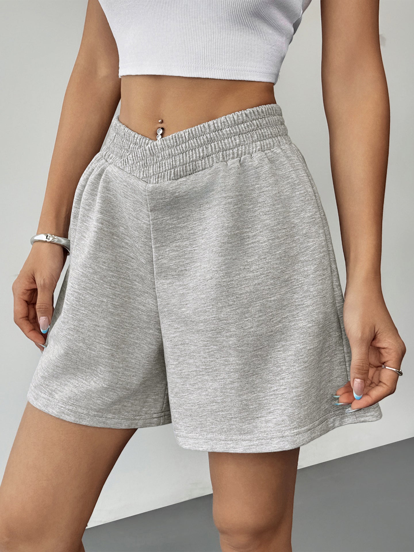 Women Relexed Fit Regular Shorts