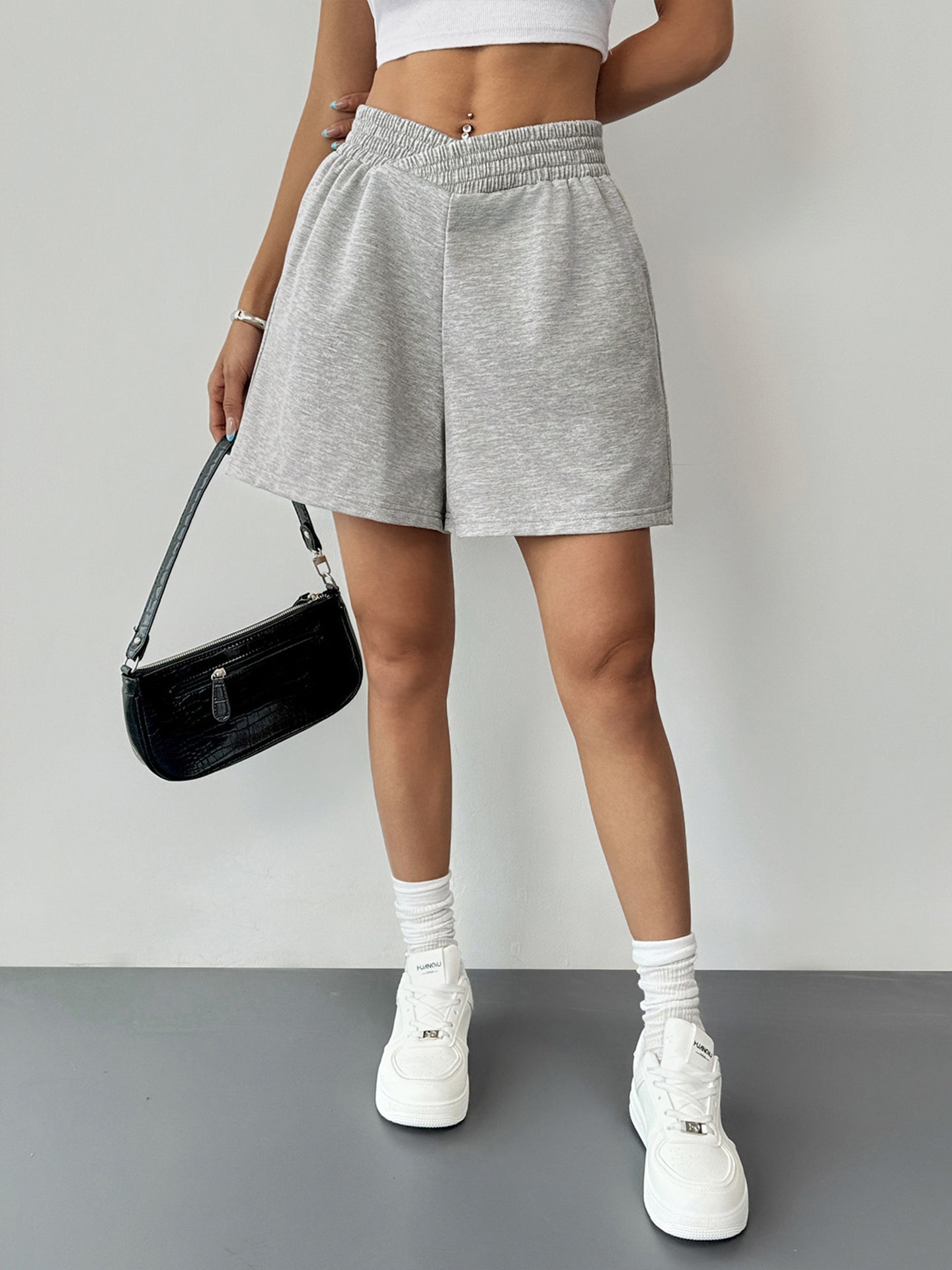 Women Relexed Fit Regular Shorts