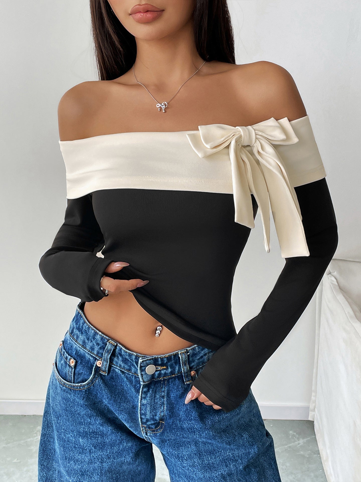 Colourblocked Off-Shoulder Fitted Top
