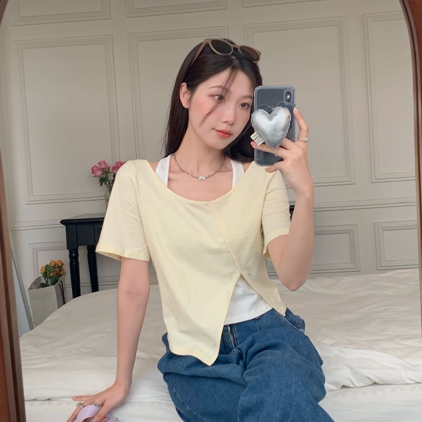 Women Solid V-Neck Top