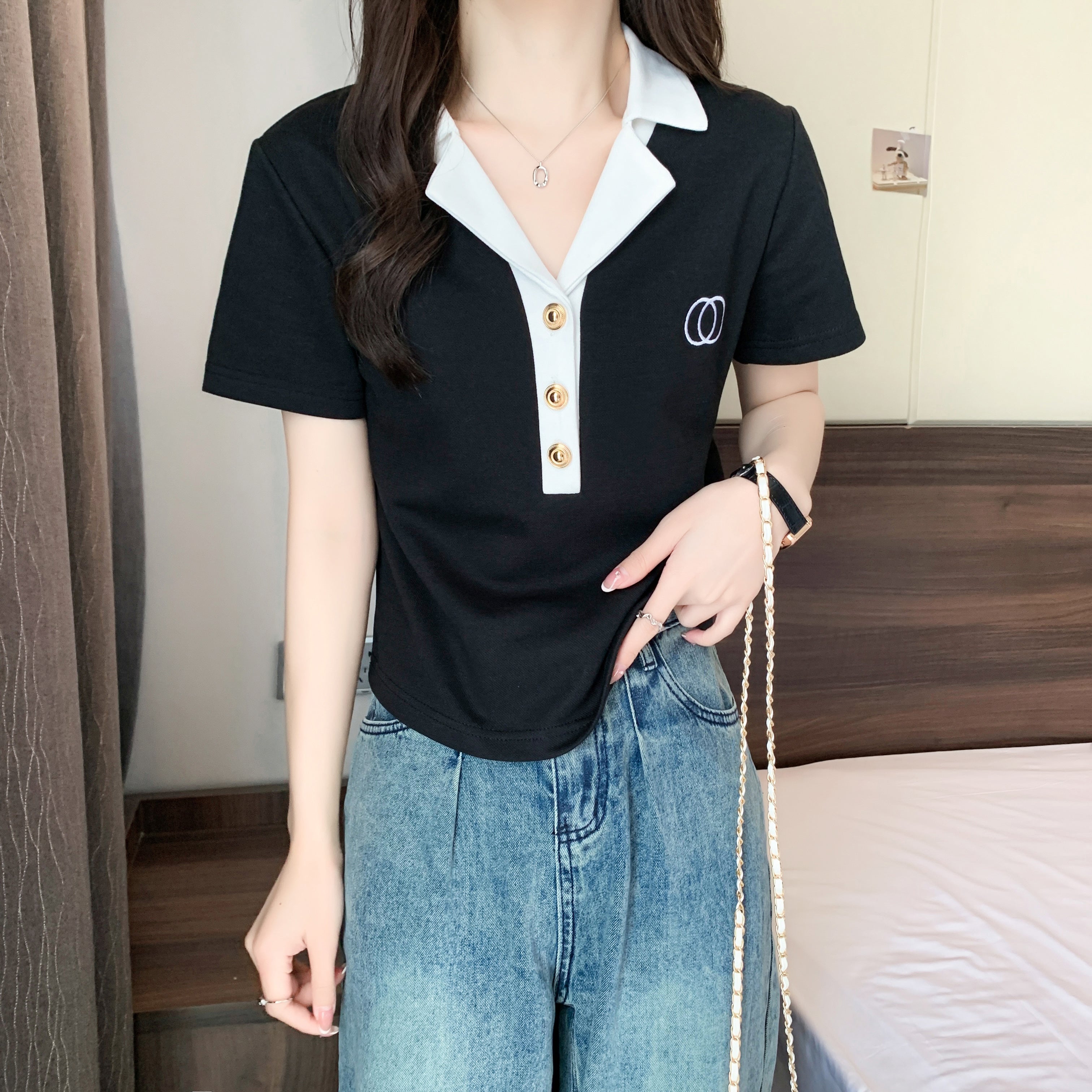 Women Solid V-Neck Top