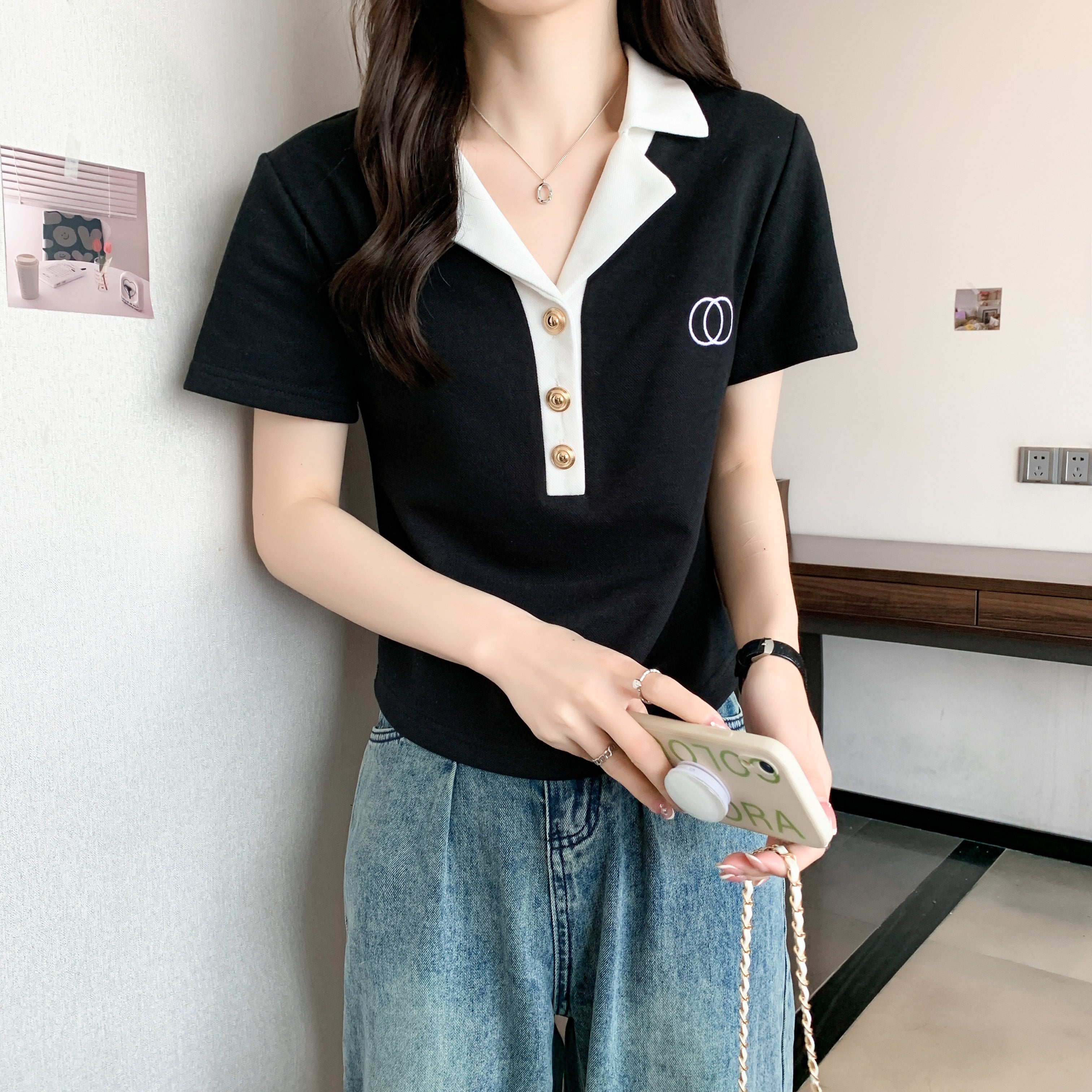 Women Solid V-Neck Top