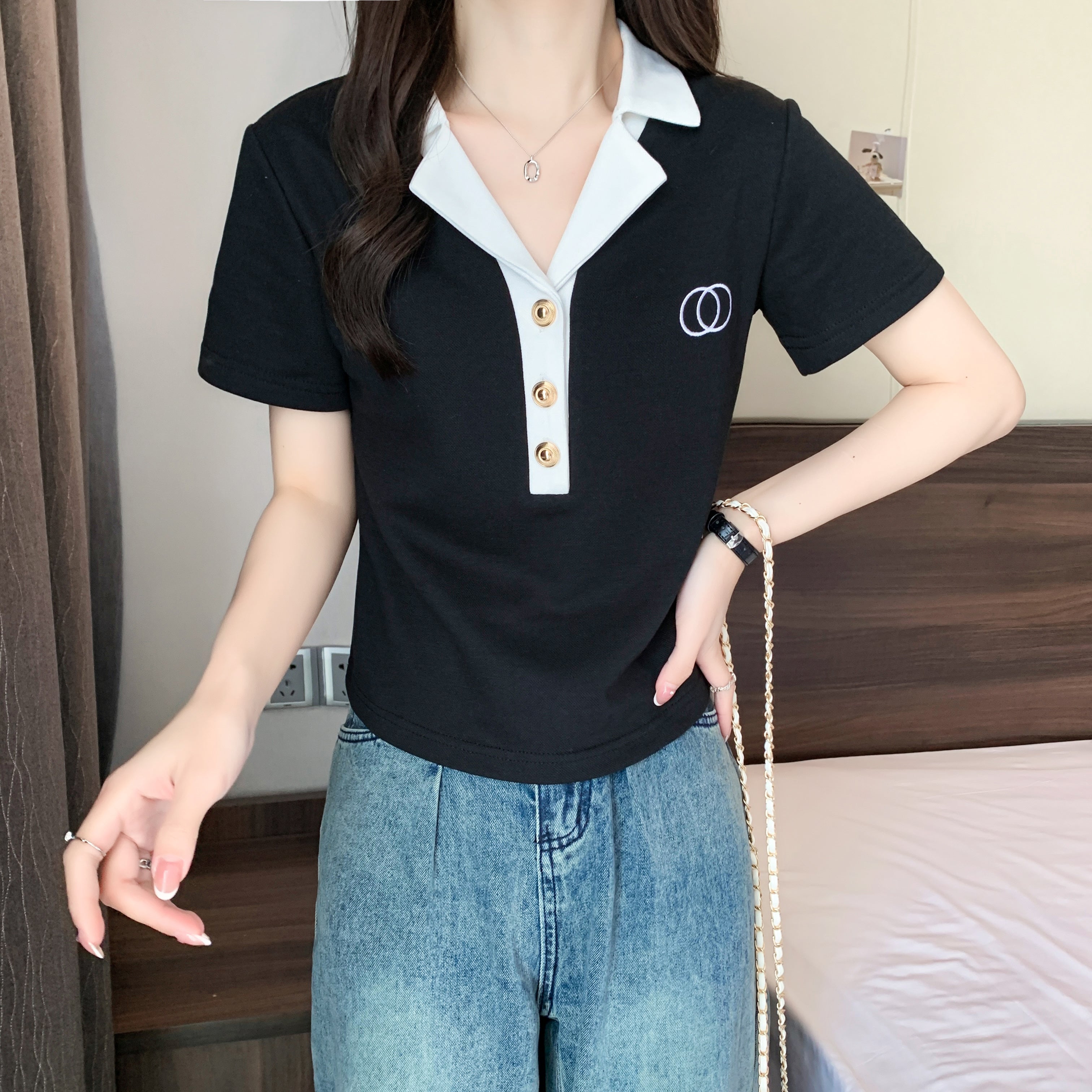 Women Solid V-Neck Top