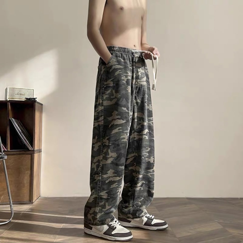 Men Camouflage Printed Easy Wash Mid Rise Trousers