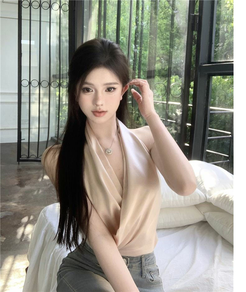 Women Solid V-Neck Top