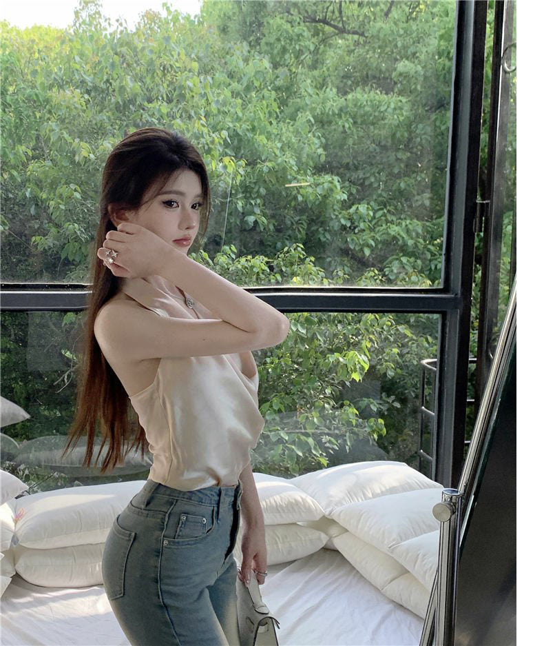Women Solid V-Neck Top