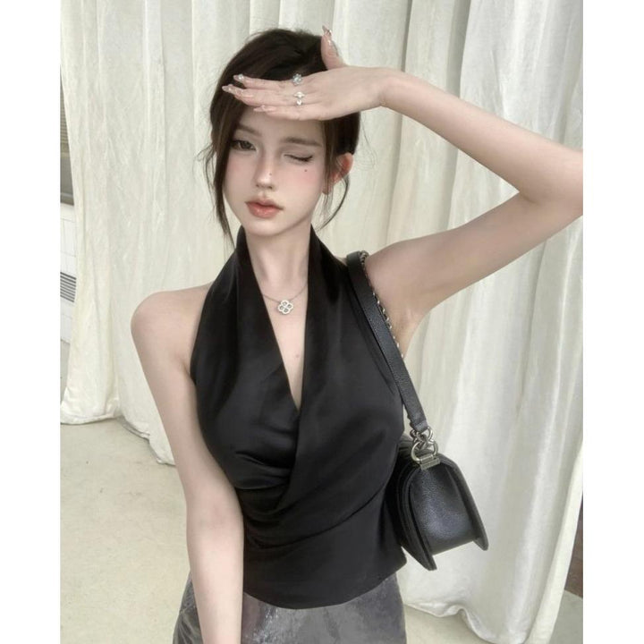 Women Solid Halter Neck Top