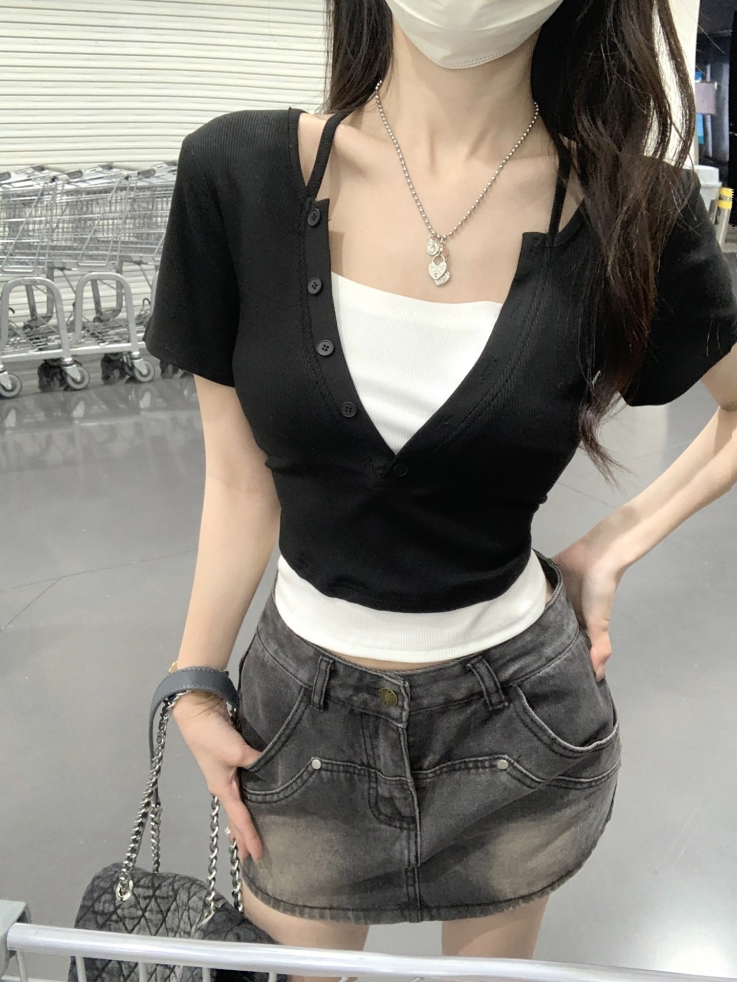Women Solid V-Neck Top
