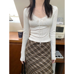 V-Neck Bow & Lace Detailed Regular Top