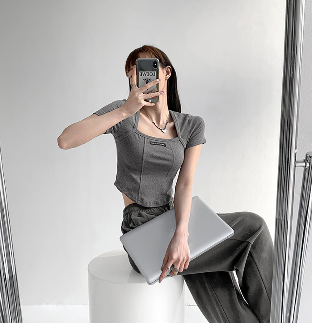 Women Solid Square Neck Top