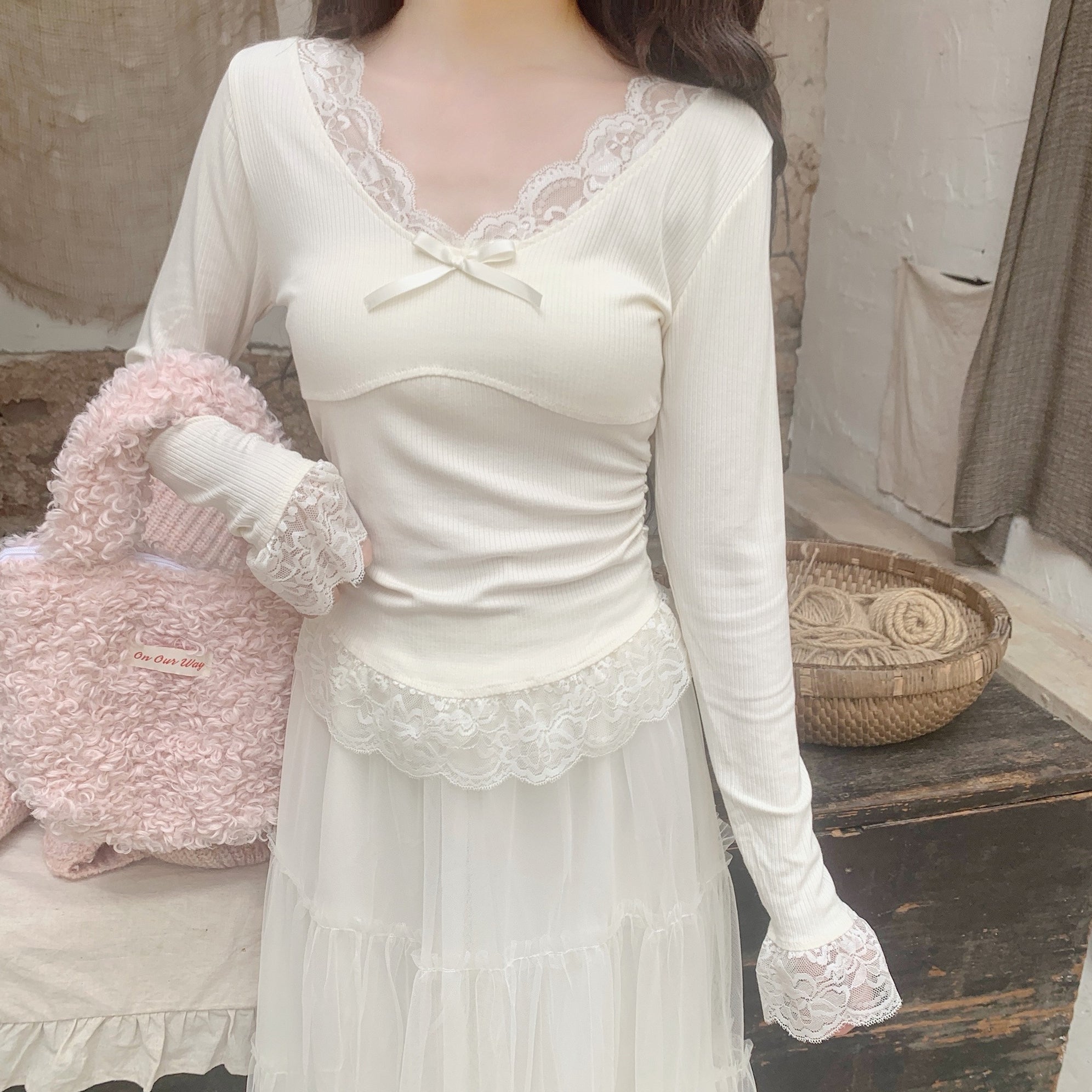 Women Extended Sleeves Top