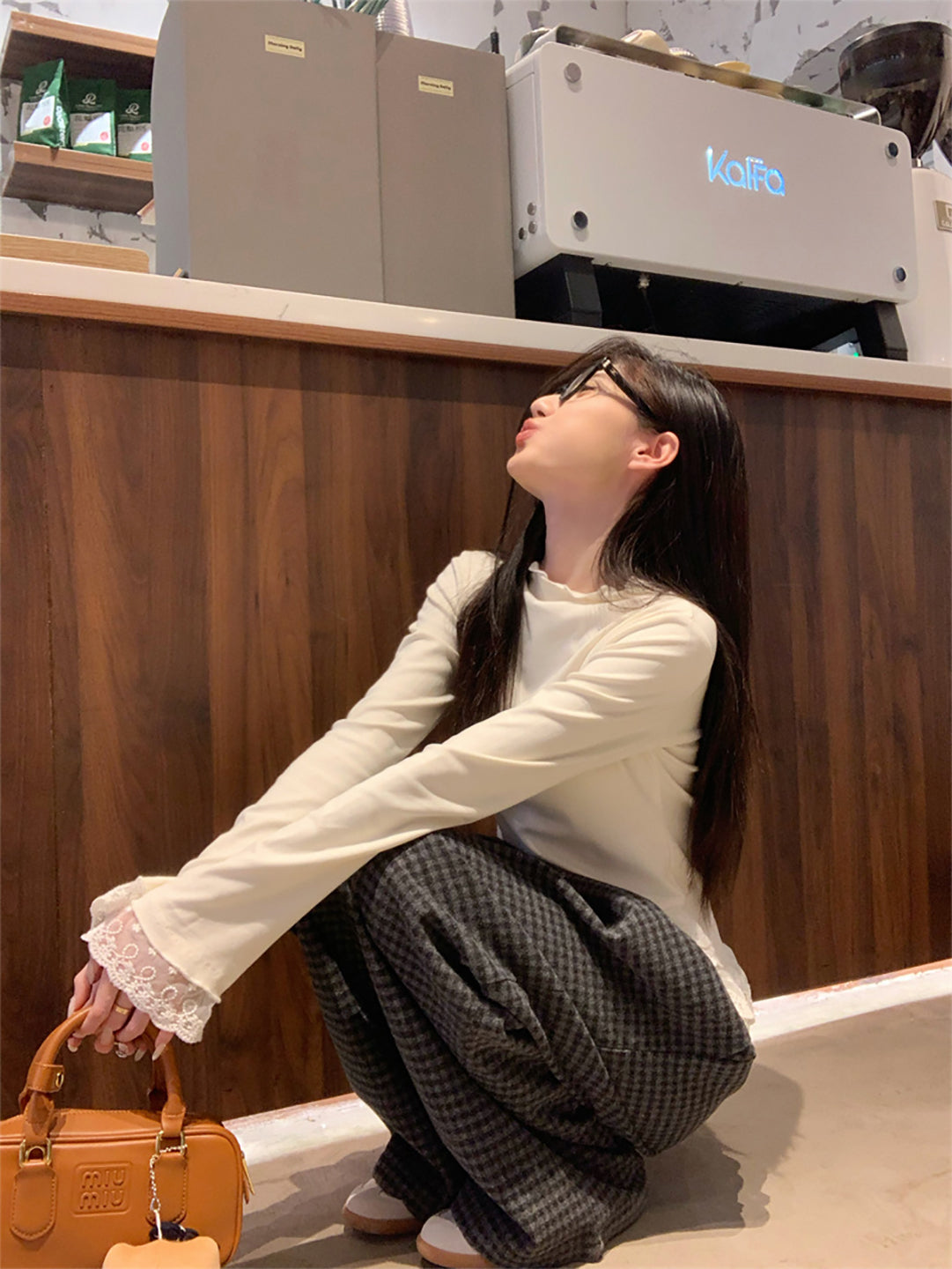 Women Extended Sleeves Top