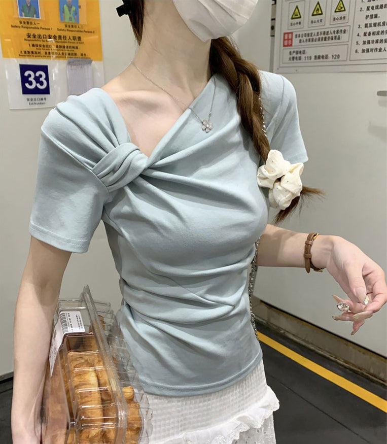 Women Solid Top