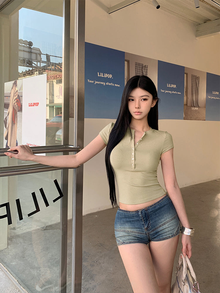 Women Solid Crop Top
