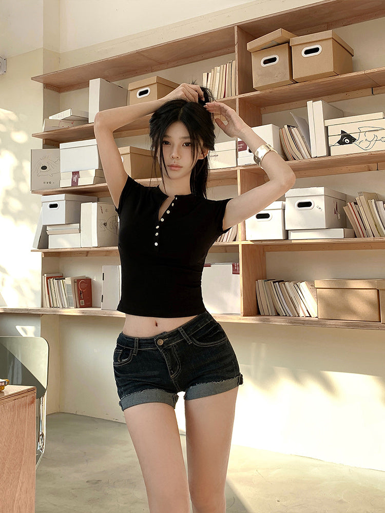 Women Mandarin Collar Crop Top