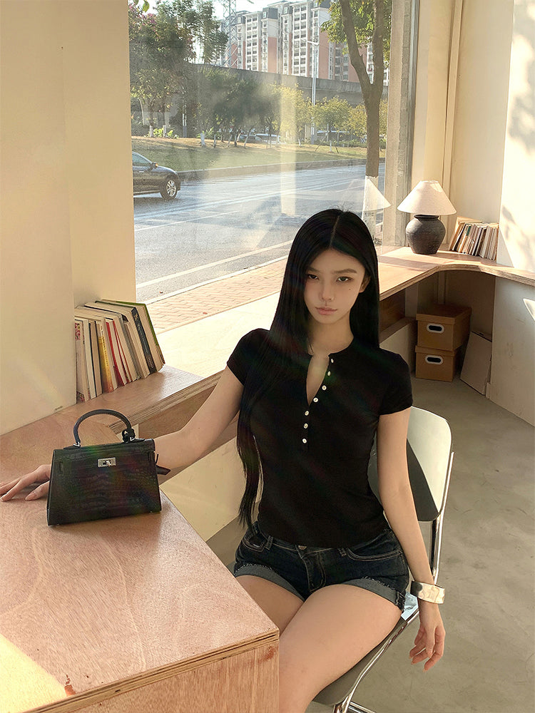 Women Mandarin Collar Crop Top