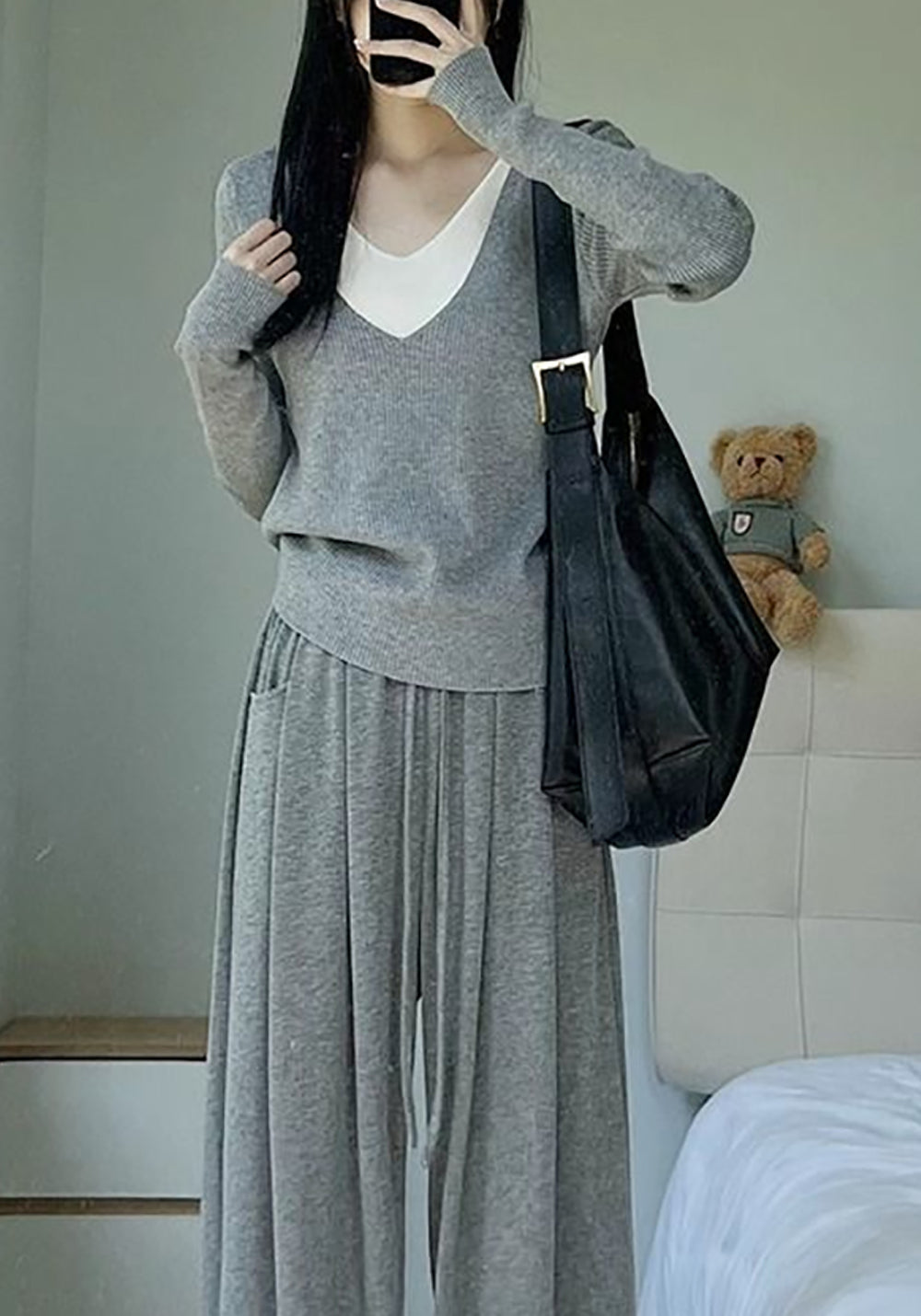 Women Mid-Rise Loose Fit Wide Leg Trousers
