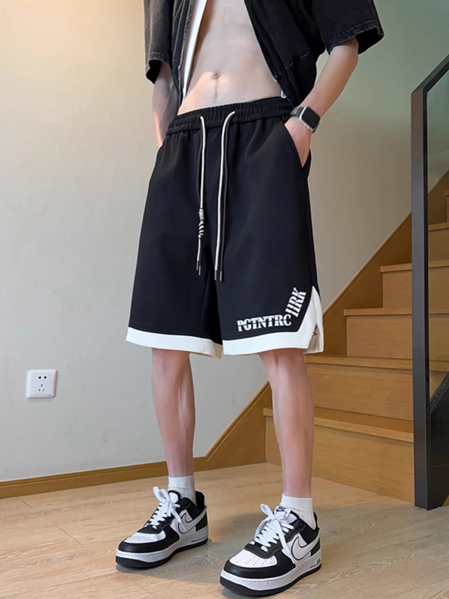 Men Typography Printed Regular Fit Mid-Rise Shorts