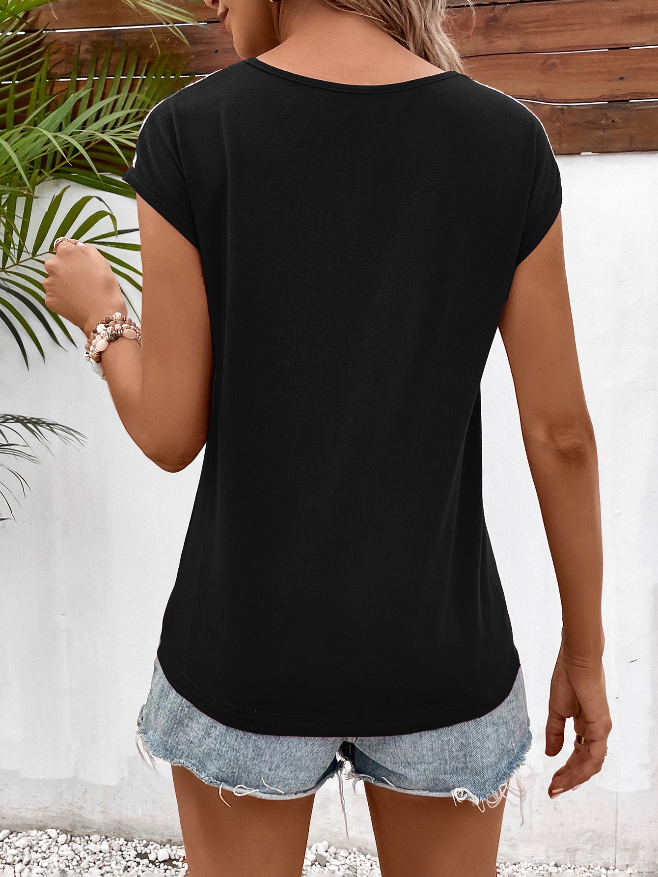 Black Lace Inserted Extended Sleeves Top