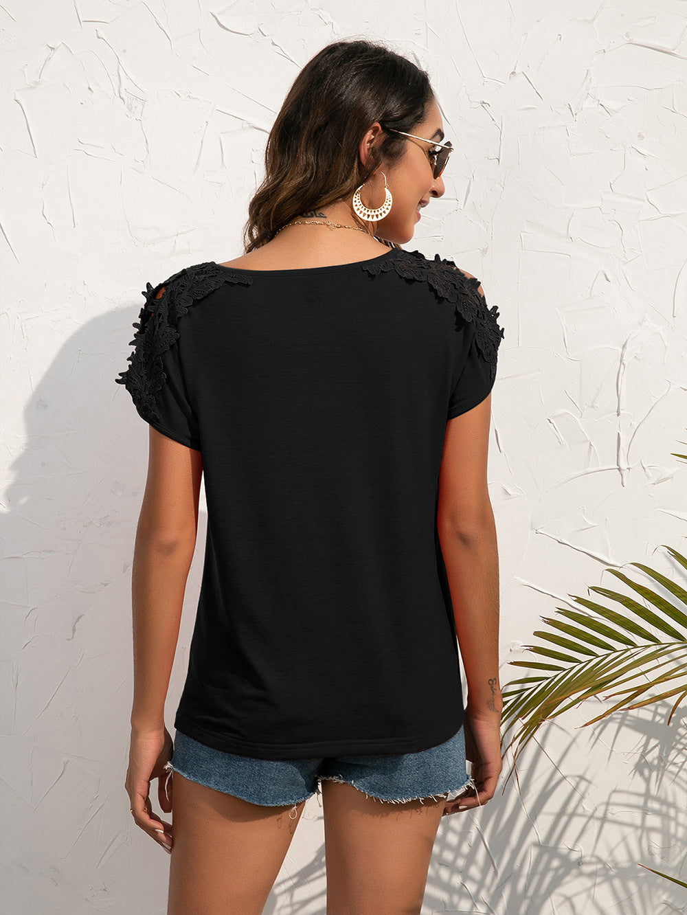 Women Black Extended Sleeves Top