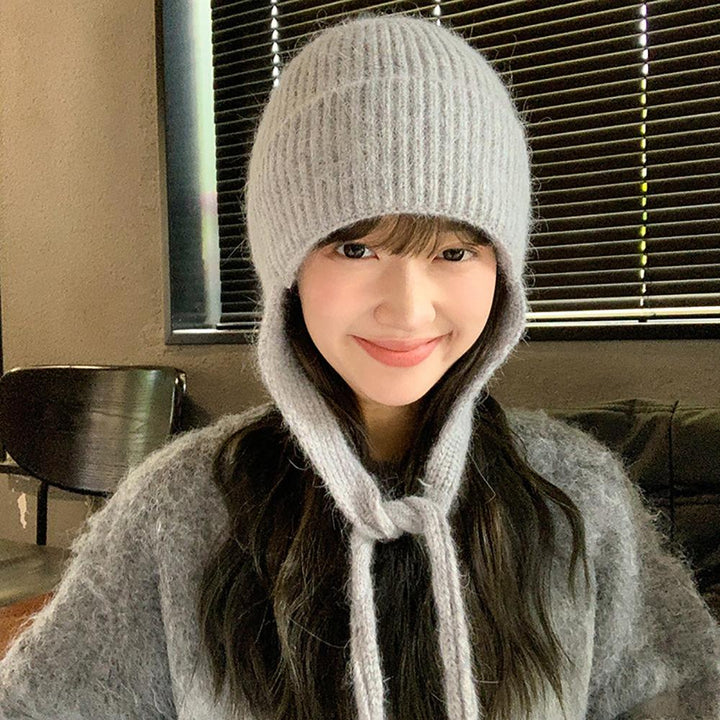Women Beanie has a visor