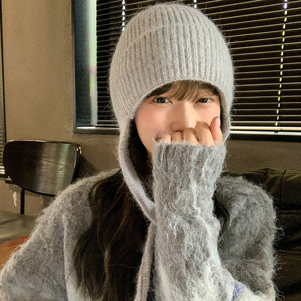 Women Beanie has a visor