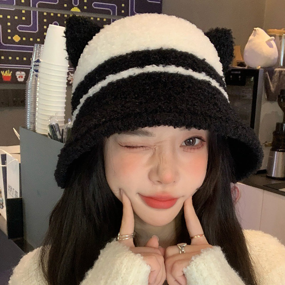Women Colourblocked Beanie Caps