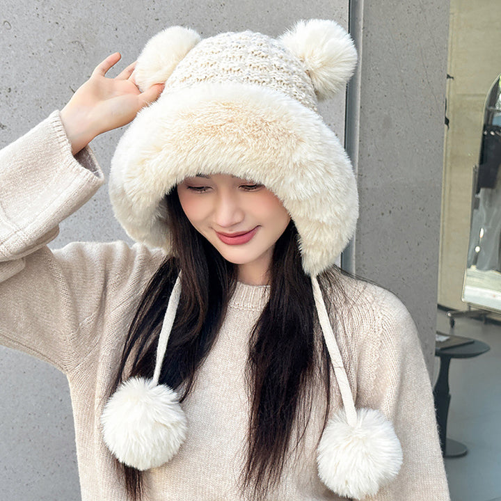 Women Beanie, has a visor