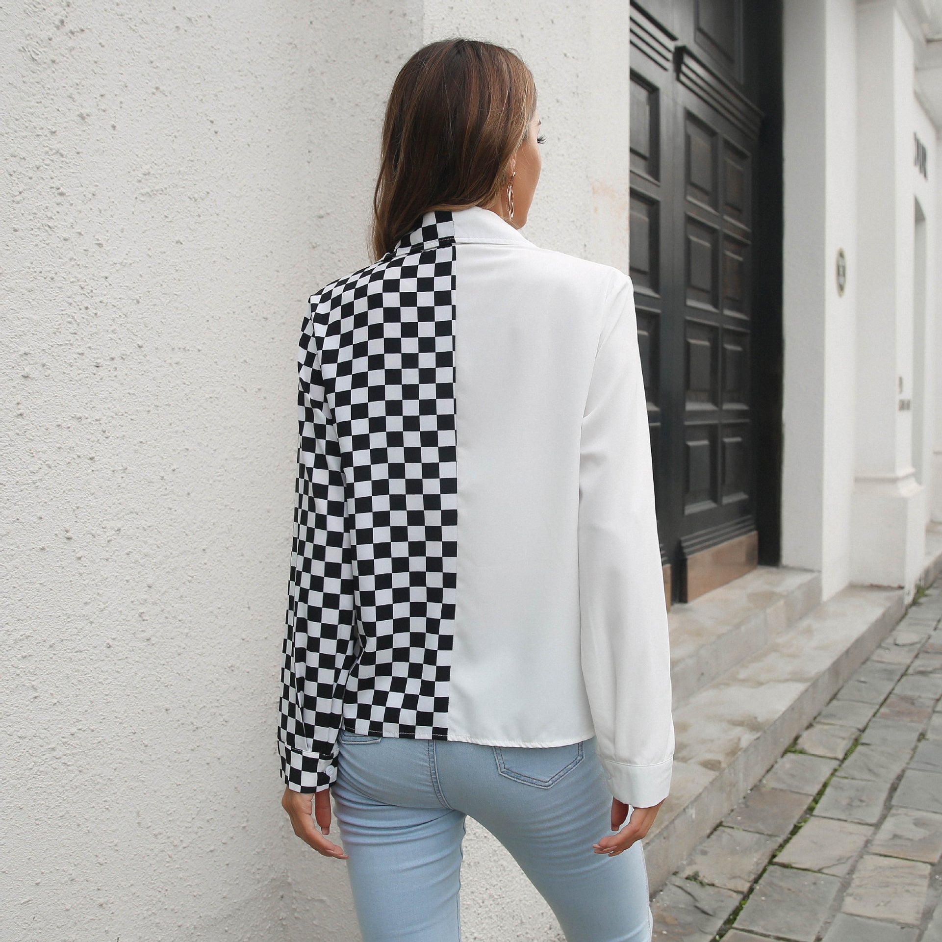 Women White & Black Checked Sweater