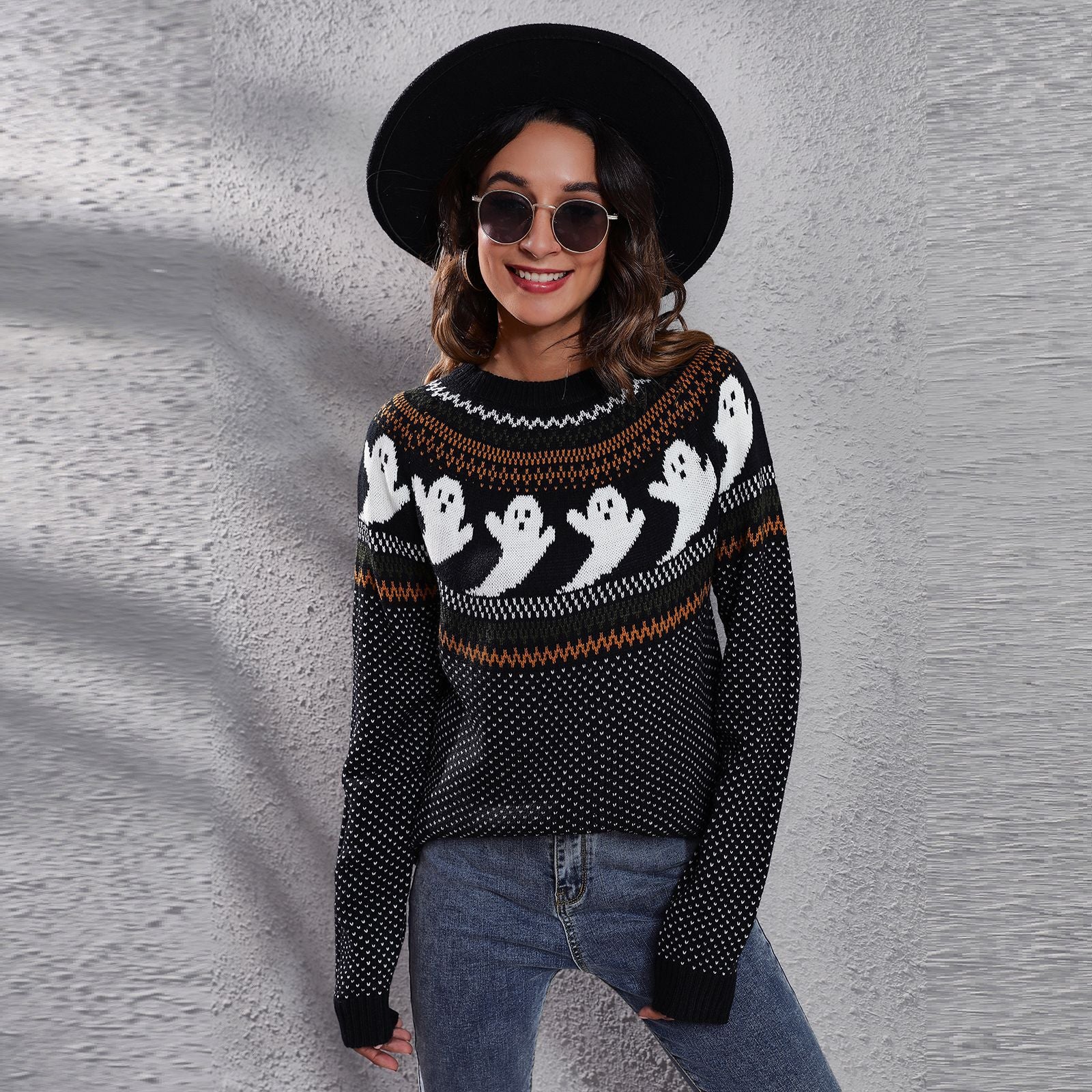 Black & White Abstract Printed Acrylic Pullover Sweater