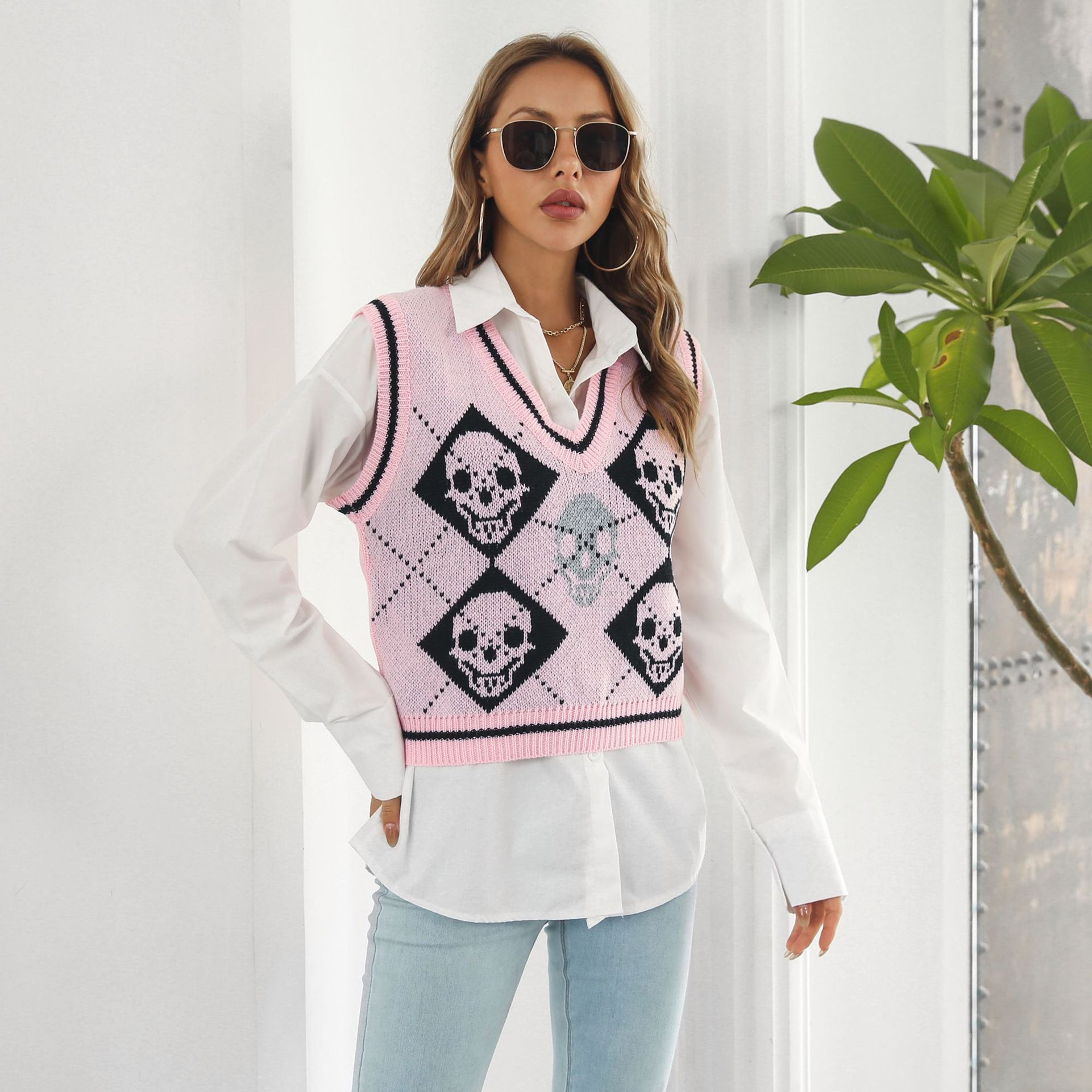 Women Pink & Black Printed Sweater Vest