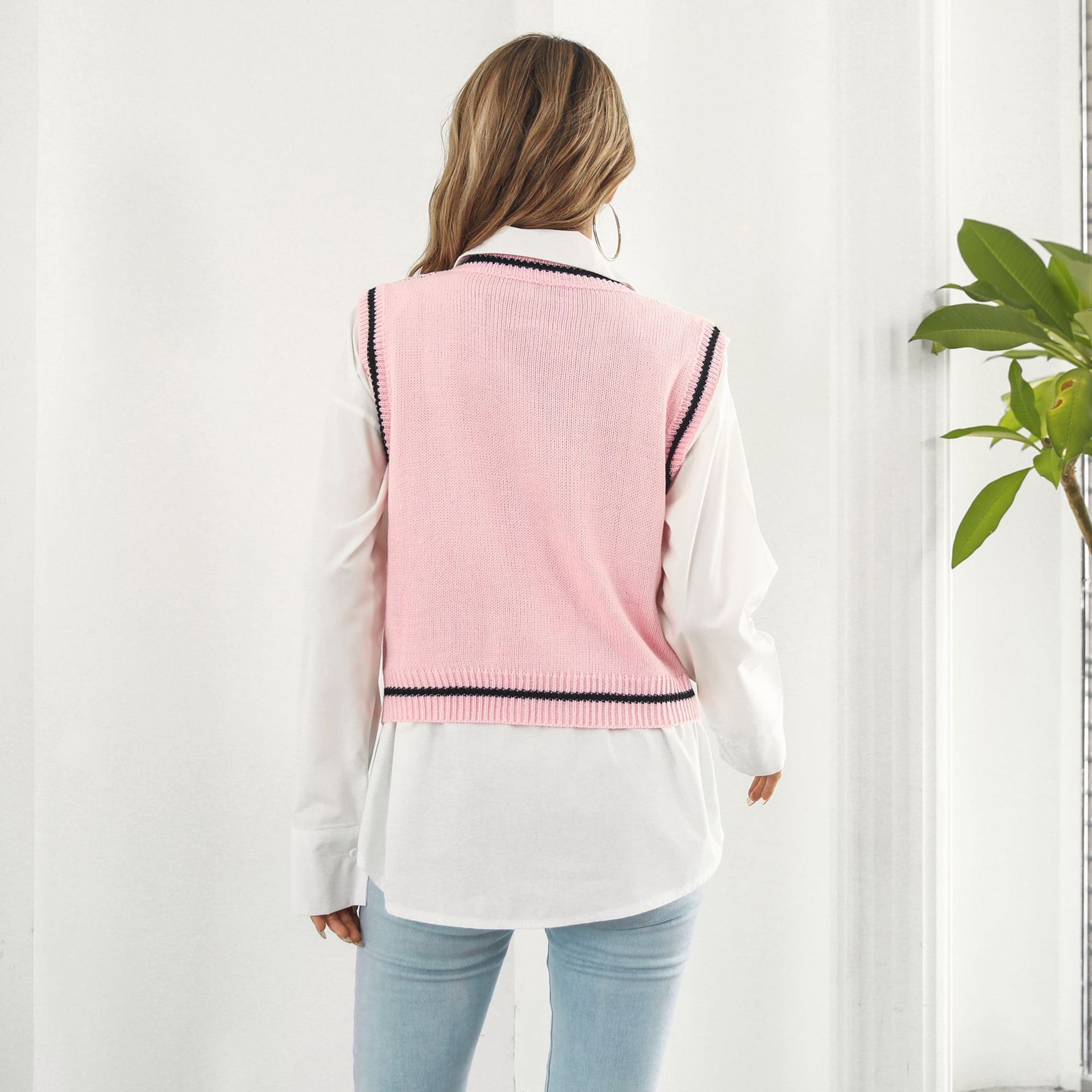 Women Pink & Black Printed Sweater Vest