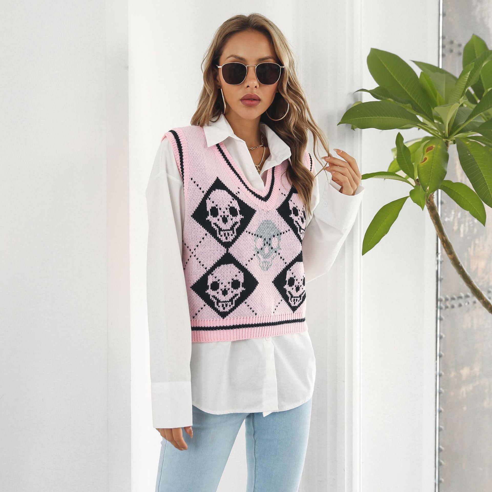 Women Pink & Black Printed Sweater Vest