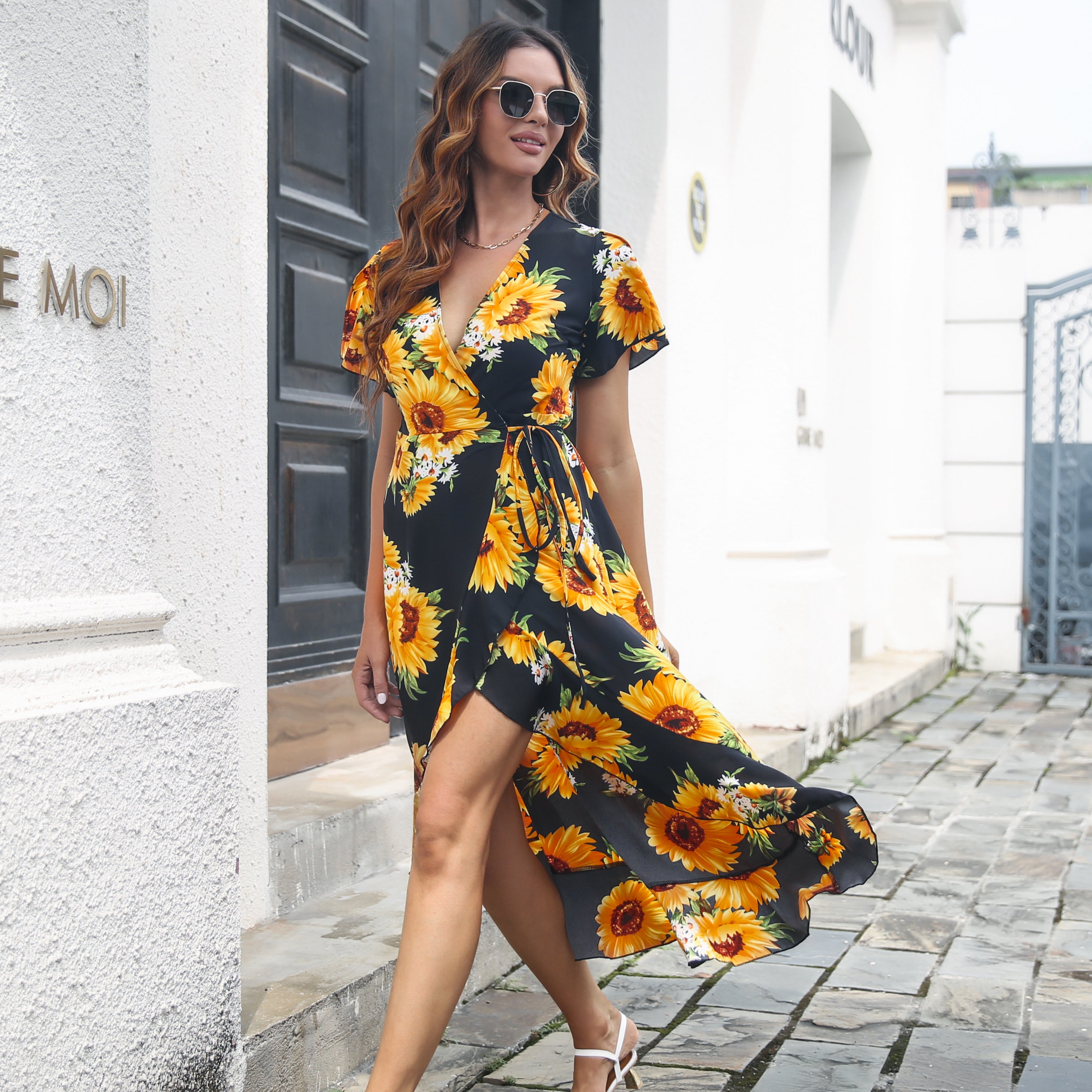 Women Black & Yellow Floral Midi Dress