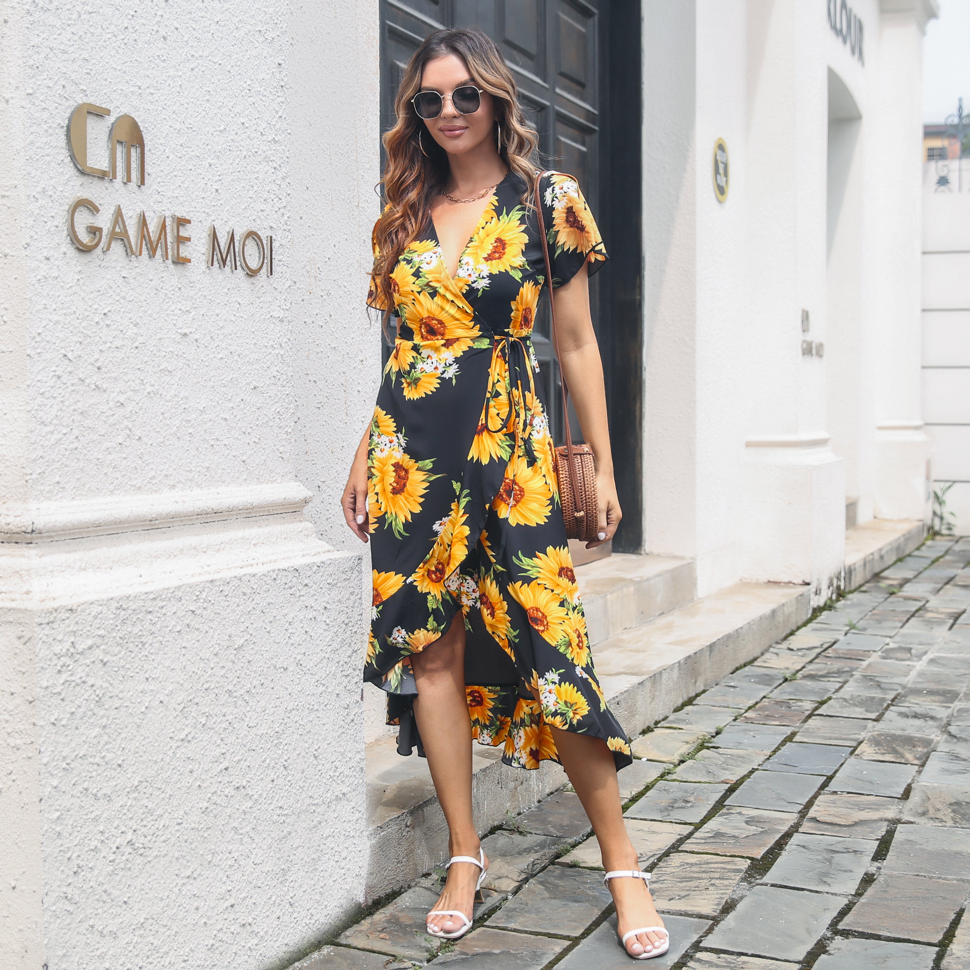 Women Black & Yellow Floral Midi Dress